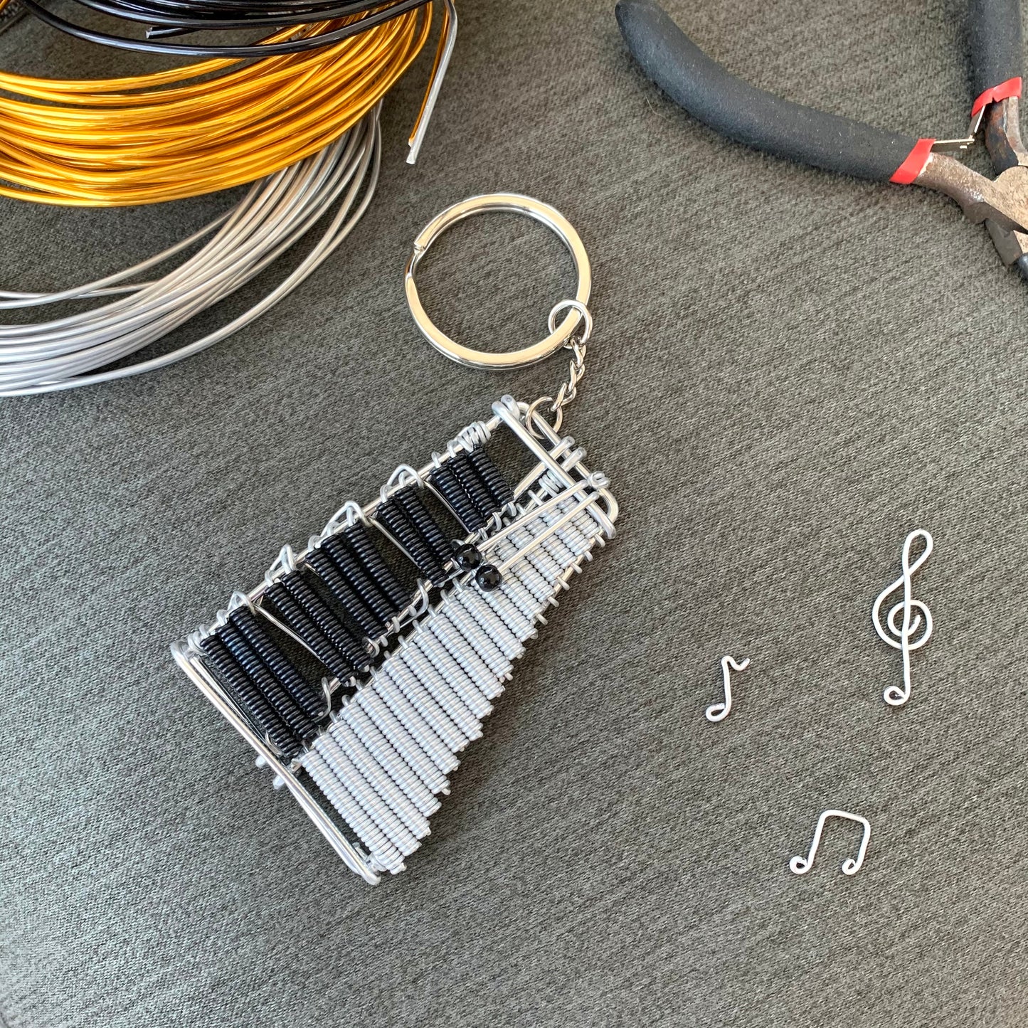 Glockenspiel Wire Art Instrument Keychain