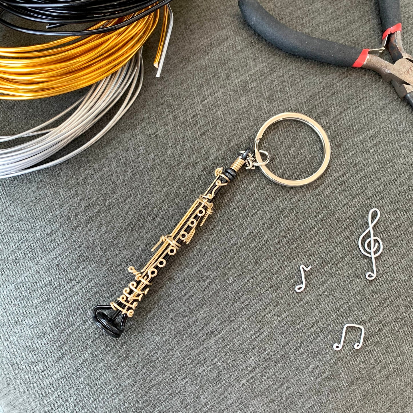 Oboe Wire Art Instrument Keychain