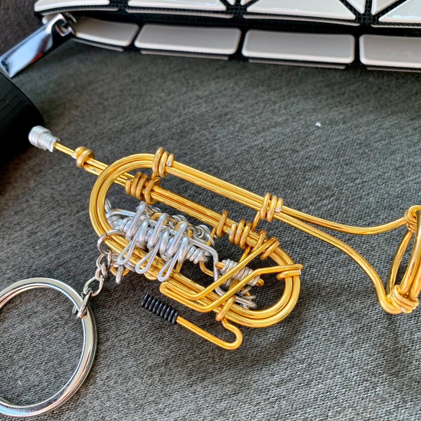 Rotary Trumpet Wire Art Instrument Keychain